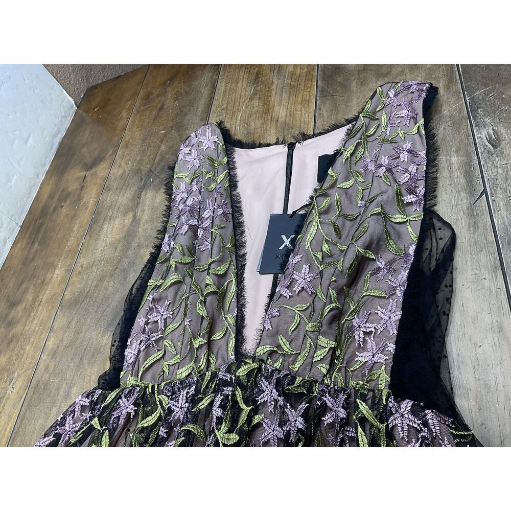 Revolve NBD Mini-A-Line Dress Floral Embroidered Deep V-neck Cocktail Size 12 - Picture 4 of 12